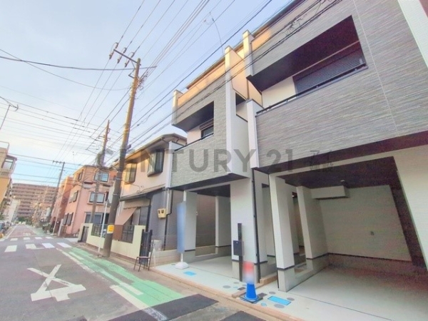 川崎市幸区戸手本町２丁目　新築一戸建て