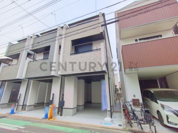 川崎市幸区戸手本町２丁目　新築一戸建て