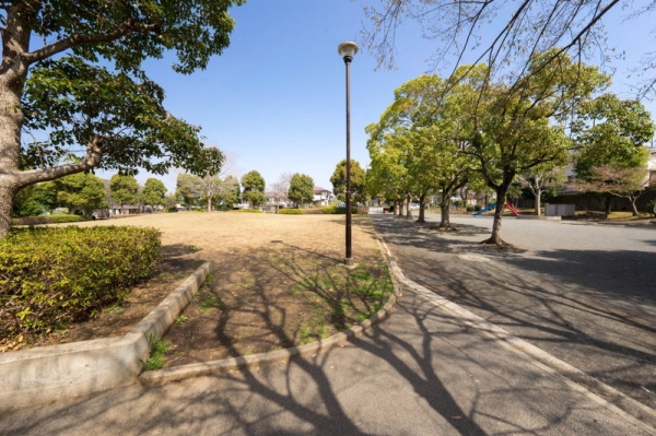 横浜市旭区金が谷２丁目の土地(今宿あきにれ公園)