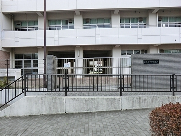 横浜市西区境之谷 新築一戸建て(横浜市立岩井原中学校)