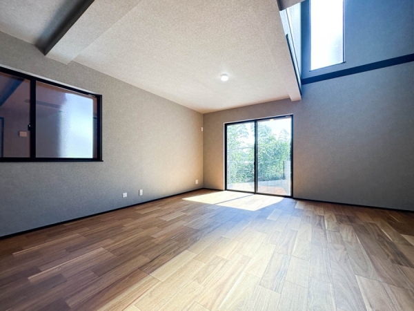 横浜市磯子区岡村４丁目　新築一戸建て