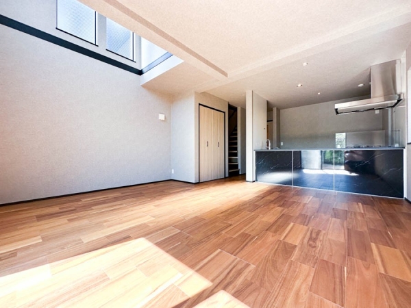 横浜市磯子区岡村４丁目　新築一戸建て