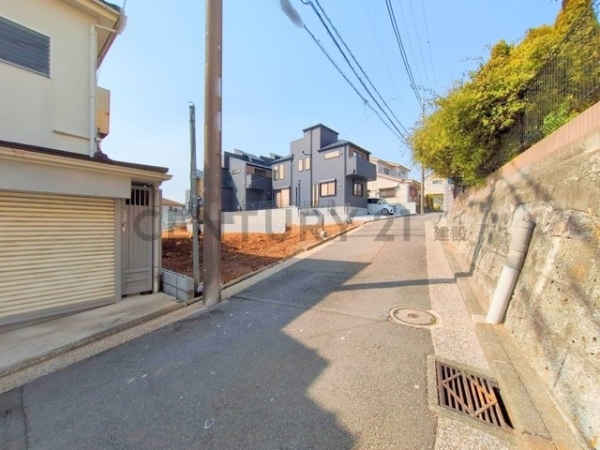 横浜市磯子区岡村４丁目　新築一戸建て