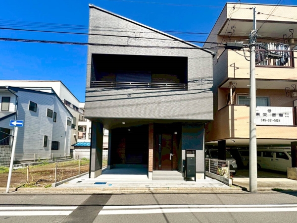 横浜市西区中央２丁目　新築一戸建て