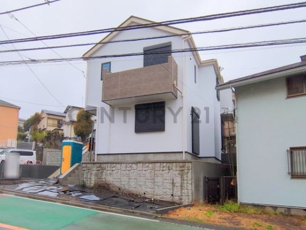 横浜市保土ケ谷区釜台町　新築一戸建て