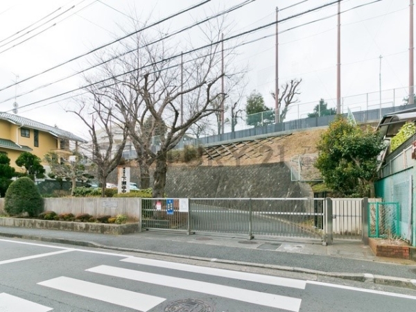 横浜市瀬谷区下瀬谷2丁目 新築一戸建て(横浜市立下瀬谷中学校)