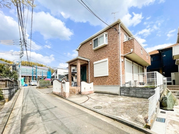 横浜市都筑区池辺町　中古一戸建て