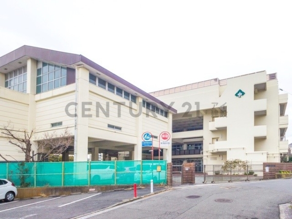 横浜市磯子区森が丘1丁目の中古一戸建て(横浜市立森中学校)
