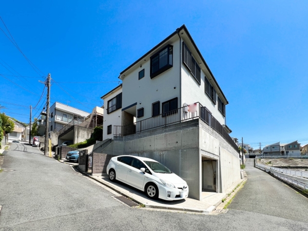 横浜市磯子区森が丘１丁目　中古一戸建て