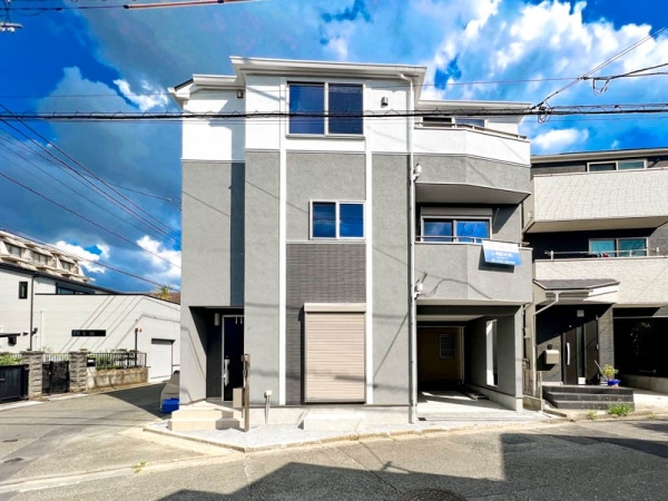 川崎市宮前区南平台　新築一戸建て