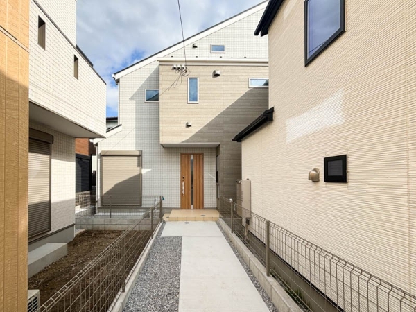藤沢市亀井野４丁目　新築一戸建て