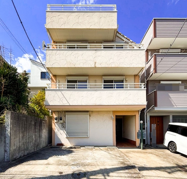 横浜市金沢区富岡西３丁目　中古一戸建て