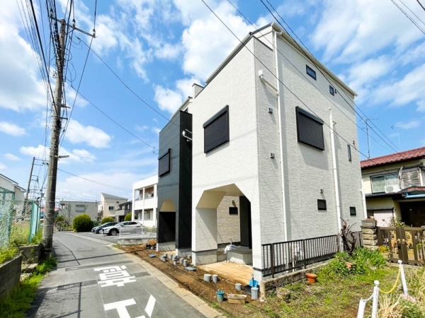 横浜市旭区本宿町　新築一戸建て