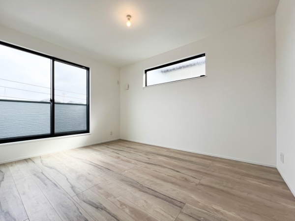 横浜市南区六ツ川２丁目　新築一戸建て