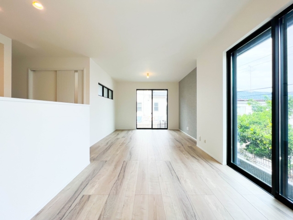 横浜市南区六ツ川２丁目　新築一戸建て