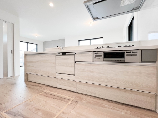 横浜市南区六ツ川２丁目　新築一戸建て