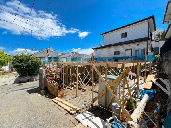 横浜市南区六ツ川２丁目　新築一戸建て