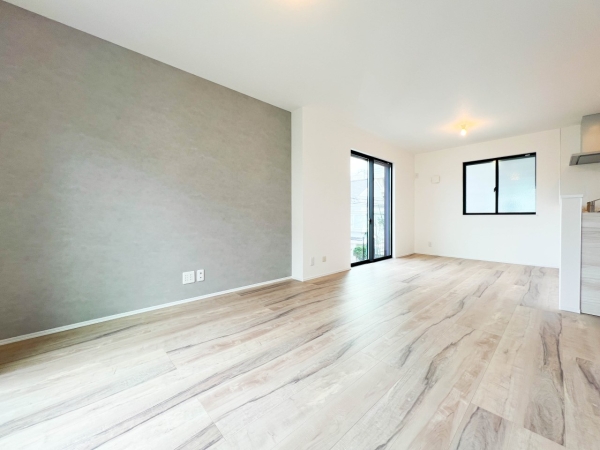 横浜市南区六ツ川２丁目　新築一戸建て