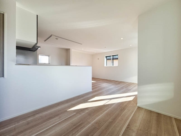 横浜市中区簑沢　新築一戸建て