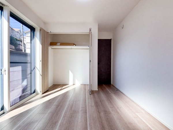 横浜市中区簑沢　新築一戸建て