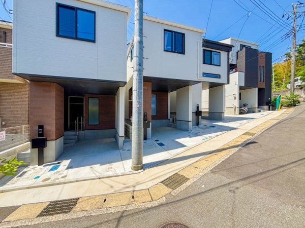 横浜市戸塚区戸塚町　中古一戸建て
