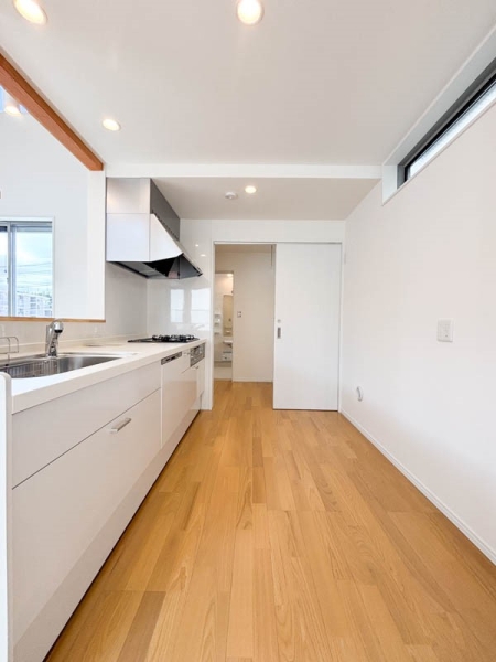 横浜市戸塚区名瀬町　新築一戸建て