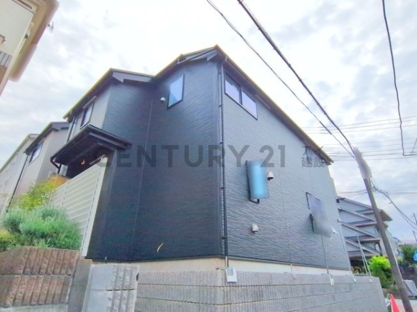 横浜市南区中里４丁目　新築一戸建て