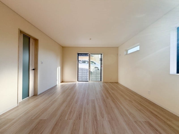 横浜市金沢区富岡東６丁目　新築一戸建て