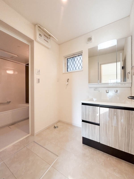 横浜市金沢区富岡東６丁目　新築一戸建て