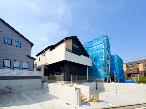 横浜市港南区日野５丁目　新築一戸建て