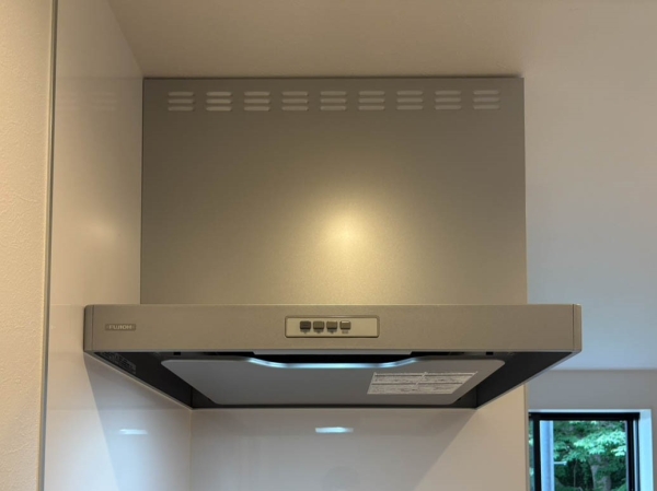 横浜市中区本郷町３丁目　新築一戸建て