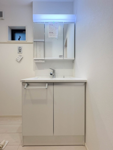 横浜市中区本郷町３丁目　新築一戸建て