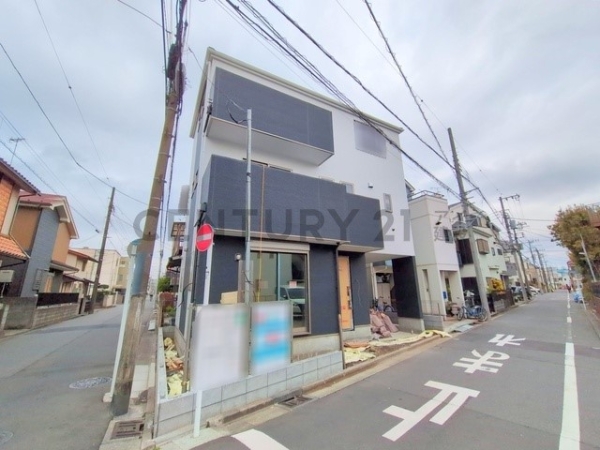 川崎市川崎区小田３丁目　新築一戸建て
