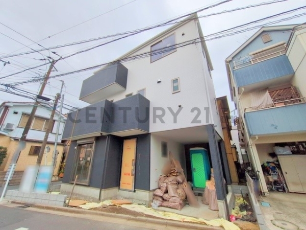 川崎市川崎区小田３丁目　新築一戸建て