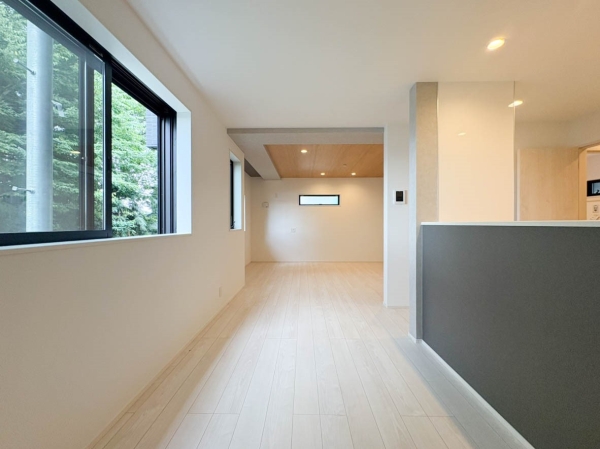 横浜市中区本郷町３丁目　新築一戸建て