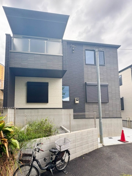 横浜市中区本郷町３丁目　新築一戸建て