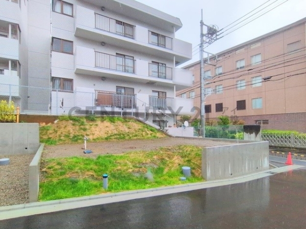 横浜市港北区鳥山町　新築一戸建て