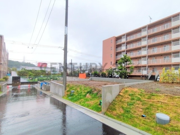 横浜市港北区鳥山町　新築一戸建て