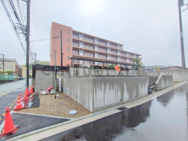 横浜市港北区鳥山町　新築一戸建て