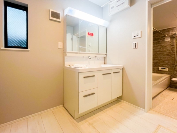 横浜市保土ケ谷区峰岡町２丁目　新築一戸建て