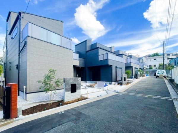 横浜市保土ケ谷区峰岡町２丁目　新築一戸建て