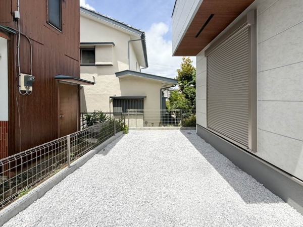 横浜市南区別所中里台　新築一戸建て