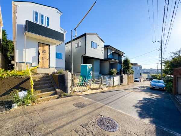 横浜市磯子区森が丘２丁目　新築一戸建て