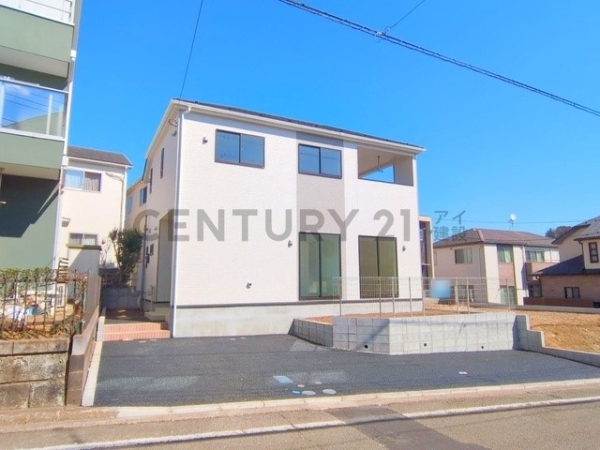 横浜市青葉区さつきが丘　新築一戸建て