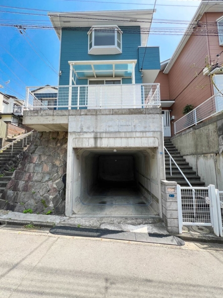 横浜市港南区芹が谷２丁目　中古一戸建て
