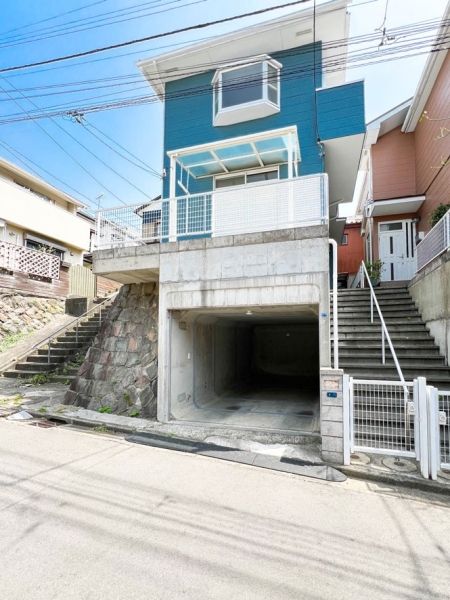 横浜市港南区芹が谷２丁目　中古一戸建て