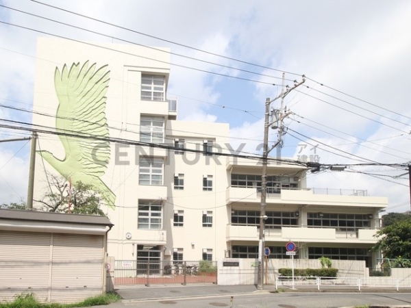 横浜市中区本郷町3丁目 新築一戸建て(横浜市立大鳥小学校)
