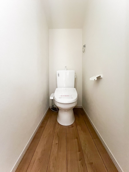 藤沢市大庭 新築一戸建て(トイレ)