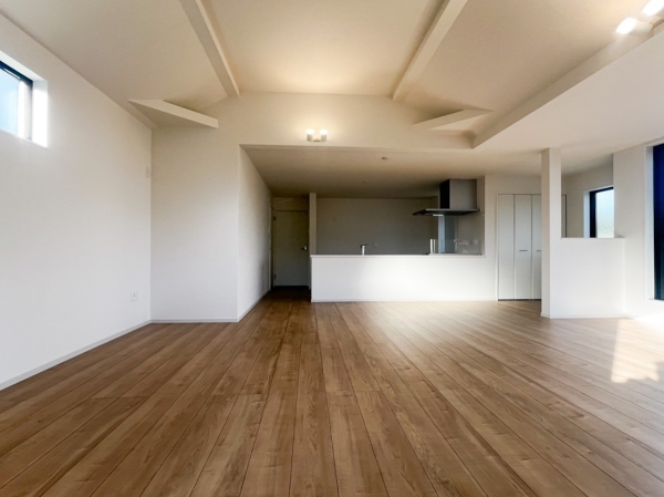 藤沢市大庭 新築一戸建て(リビング)