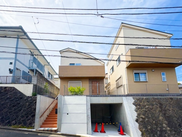 横浜市青葉区梅が丘　新築一戸建て